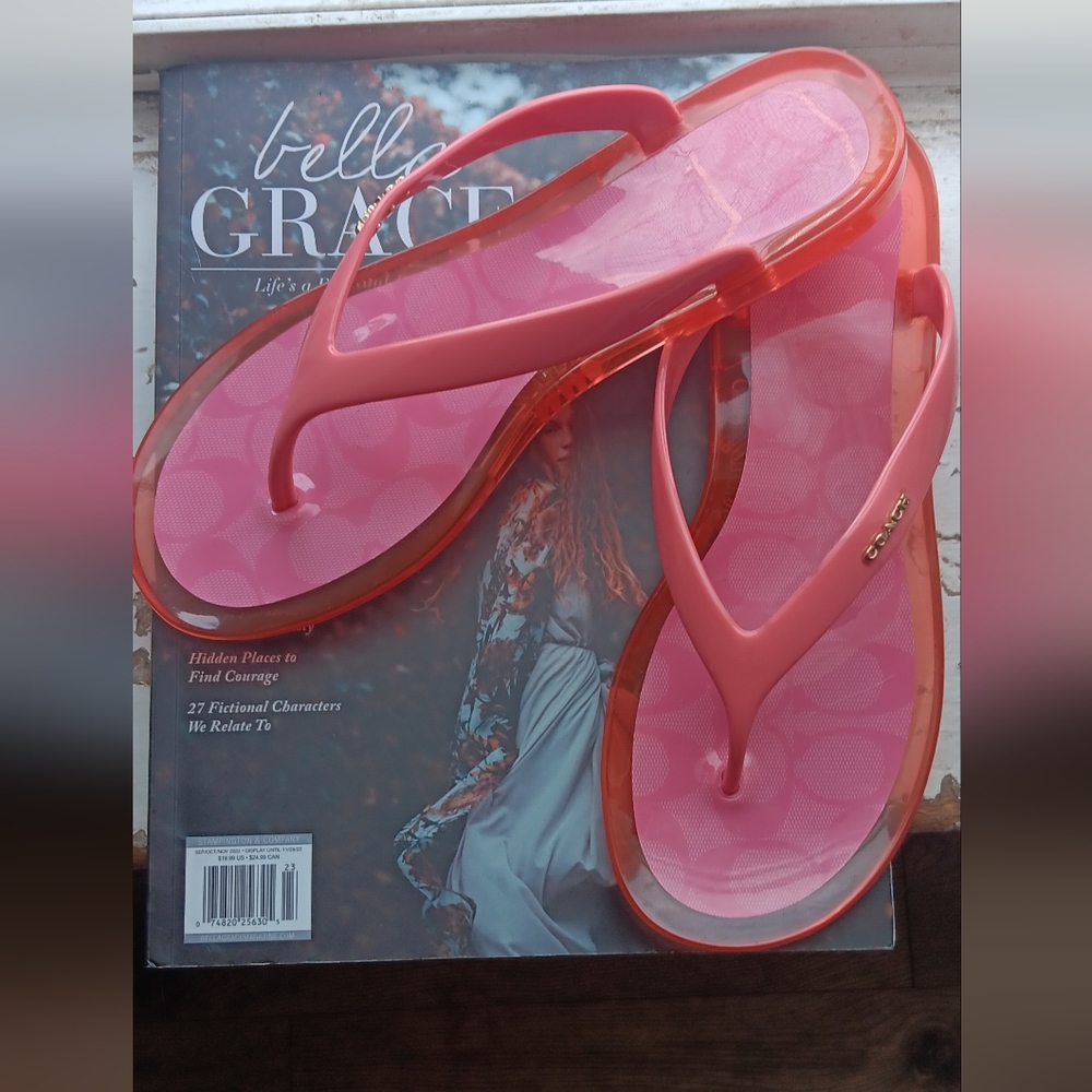 SOLD  Women’s COACH Nisa Pink Lemonade Jelly Sandals Size 8 B🩷